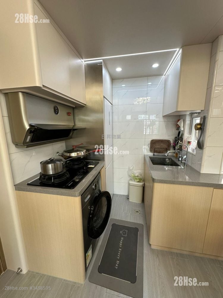 Golden Mansion  Sell 2 Bedrooms , 1 Bathroom 346 ft²