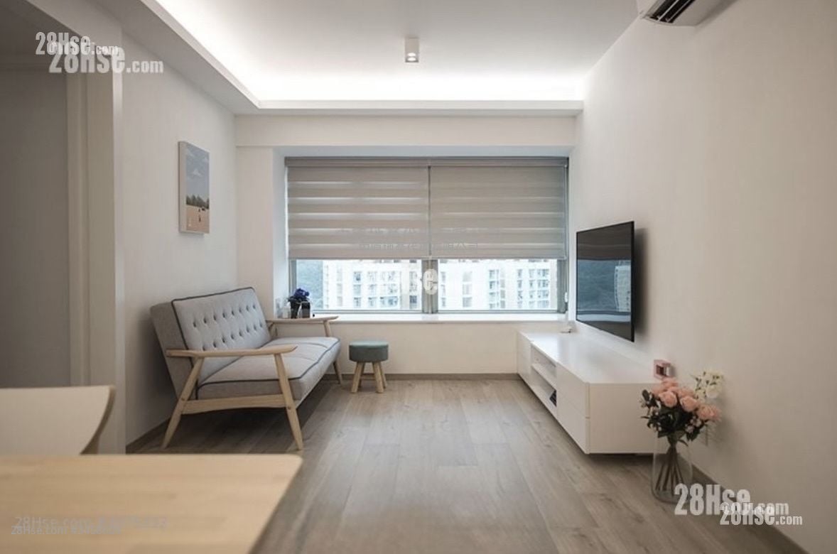 Park Central Sell 2 Bedrooms , 1 Bathroom 384 ft²