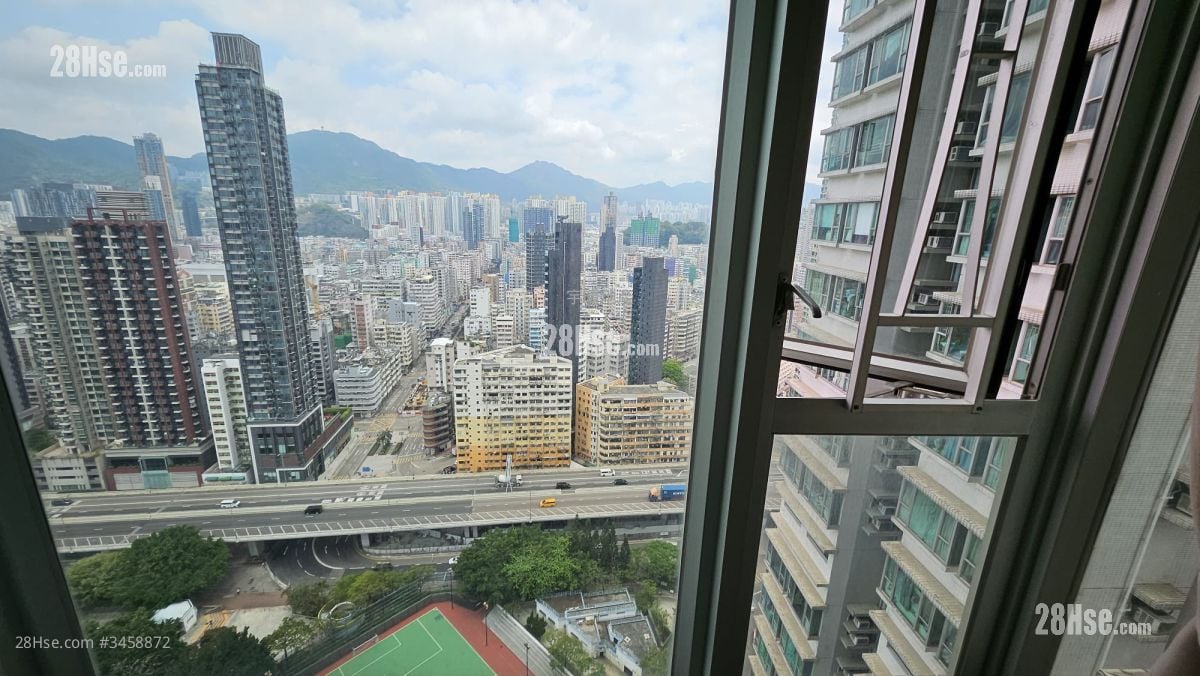 Metro Harbour View Sell 2 Bedrooms , 1 Bathroom 326 ft²
