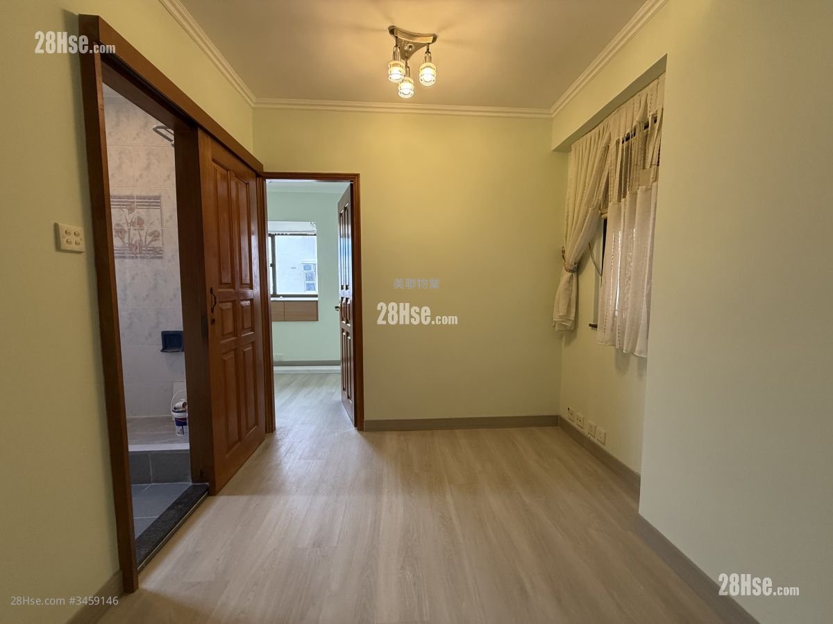 Chuen Fai Centre Rental 1 Bedroom , 1 Bathroom 295 ft²