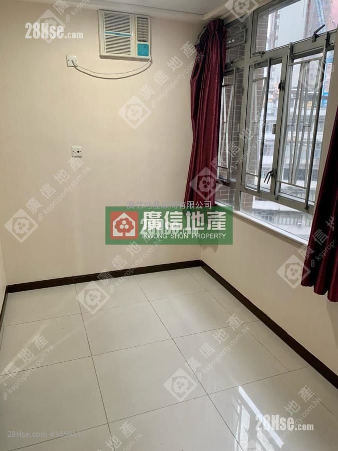 Deltec Court Sell 1 Bedroom , 1 Bathroom 309 ft²