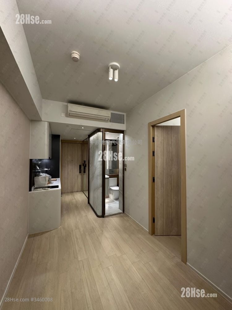 One Innovale Rental 323 ft²