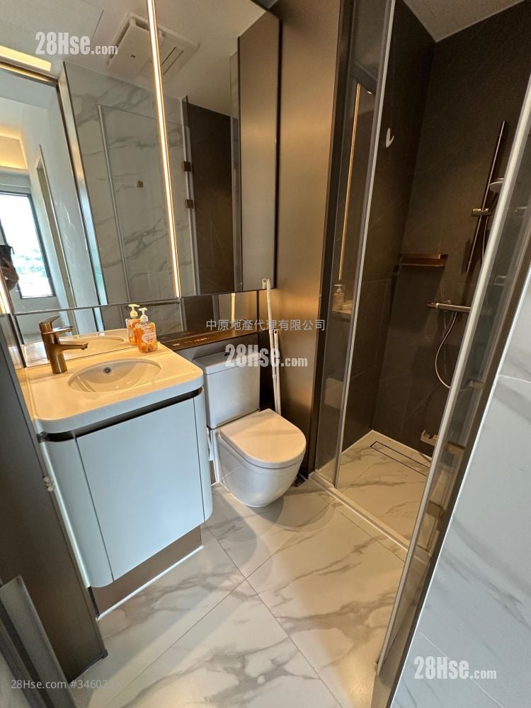 One Innovale Rental 328 ft²