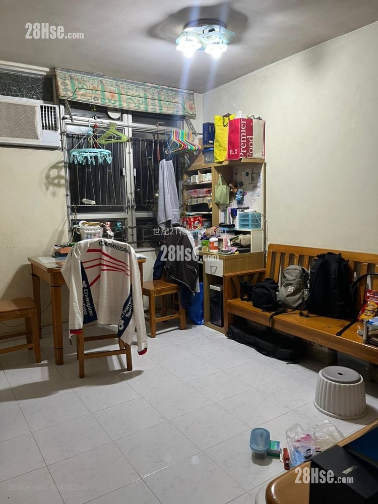 Wo Ming Court Sell 433 ft²