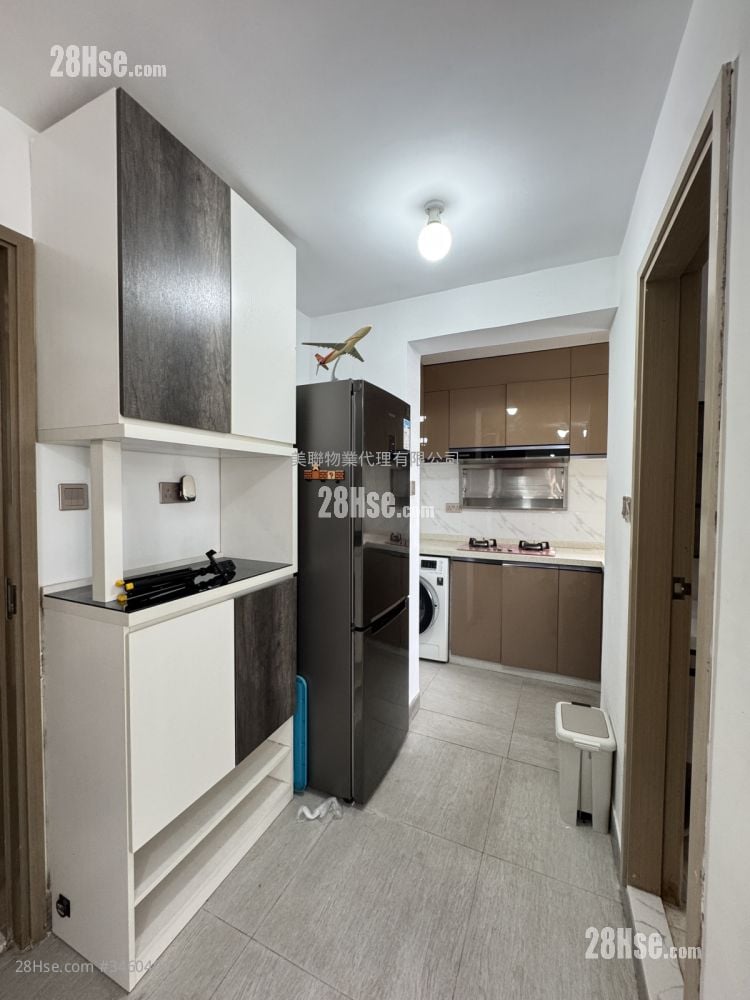 Yu Tung Court Sell 3 Bedrooms , 2 Bathrooms 646 ft²