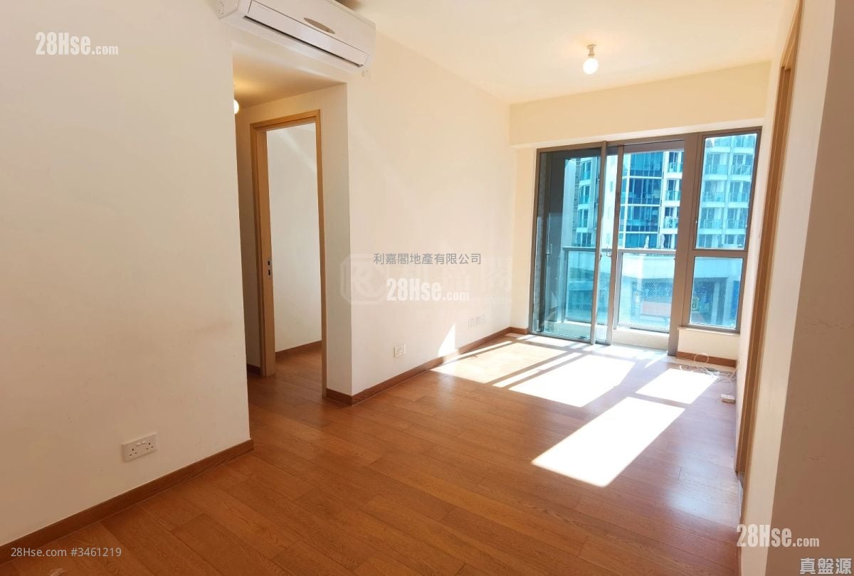 The Papillons Rental 2 Bedrooms , 1 Bathroom 505 ft²