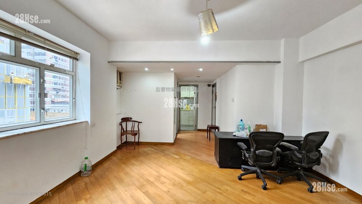 Kwong Tak Building (Mansion) Sell 1 Bedroom , 1 Bathroom 592 ft²