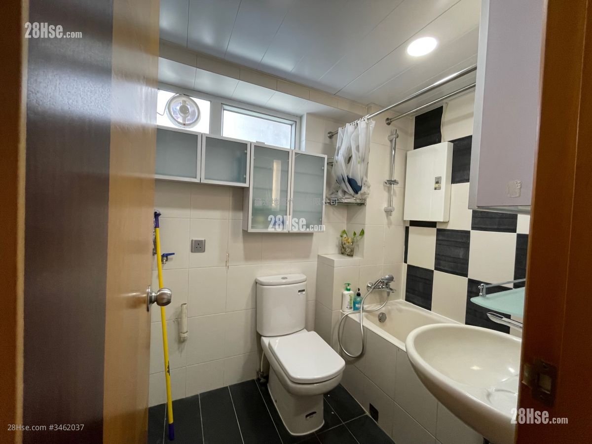 Boland Court Rental 2 Bedrooms , 1 Bathroom 440 ft²