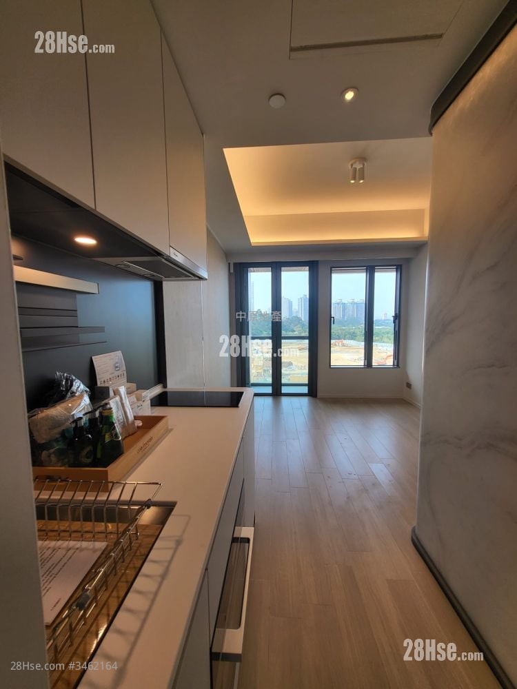 One Innovale Sell Studio , 1 Bathroom 209 ft²
