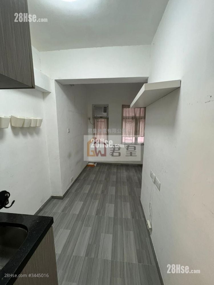 Lee Fung Building Rental Studio , 1 Bathroom 130 ft²