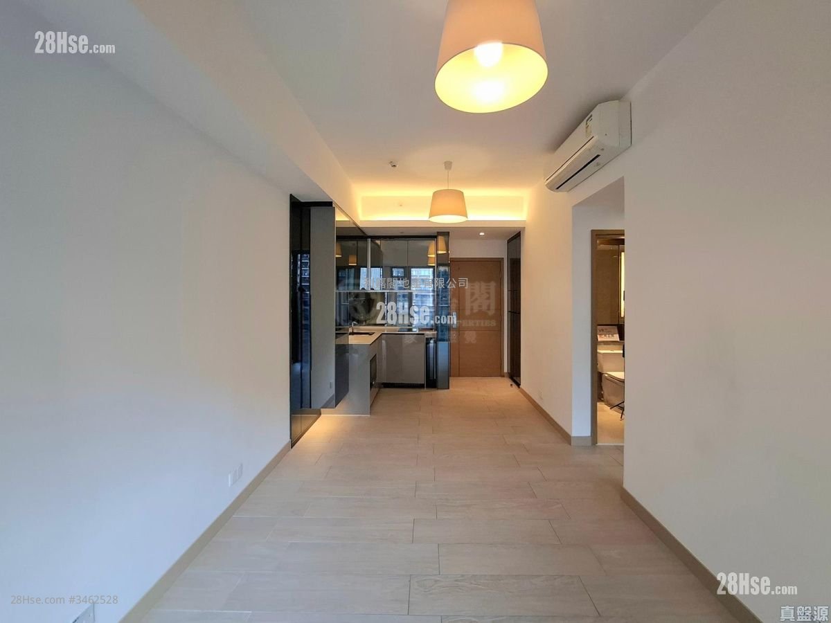 Century Link Sell 2 Bedrooms , 1 Bathroom 453 ft²