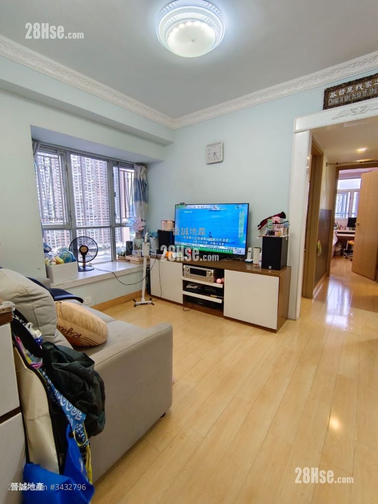 Lido Garden Sell 3 Bedrooms , 1 Bathroom 570 ft²