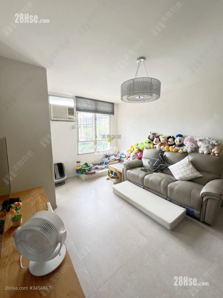 Yung Shing Court Sell 2 Bedrooms , 1 Bathroom 538 ft²