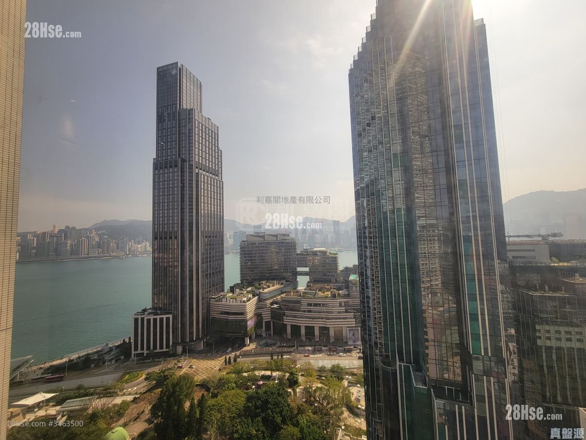 Harbour Pinnacle Sell 3 Bedrooms , 2 Bathrooms 677 ft²
