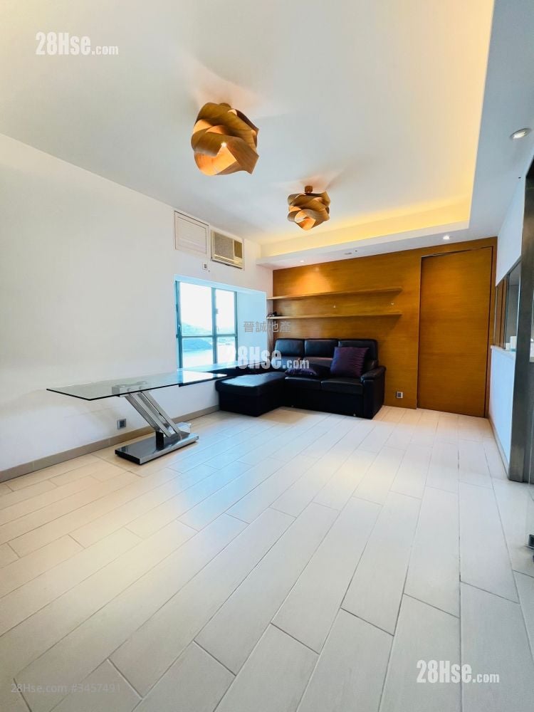 Sea Crest Villa Rental 3 Bedrooms , 1 Bathroom 653 ft²