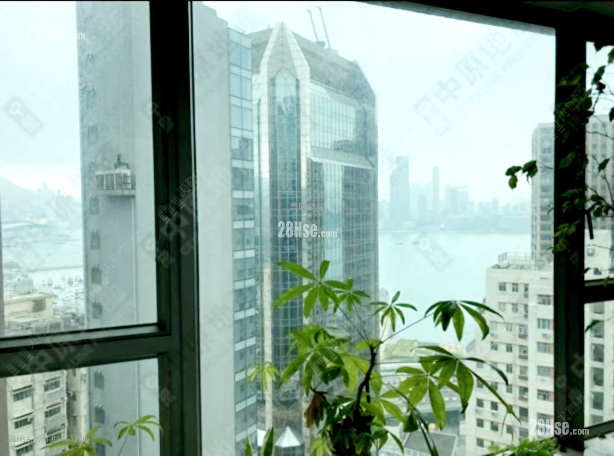 Diva Sell 2 Bedrooms 507 ft²