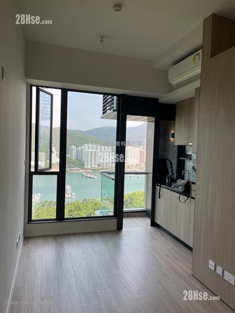 The Met.azure Rental Studio , 1 Bathroom 207 ft²