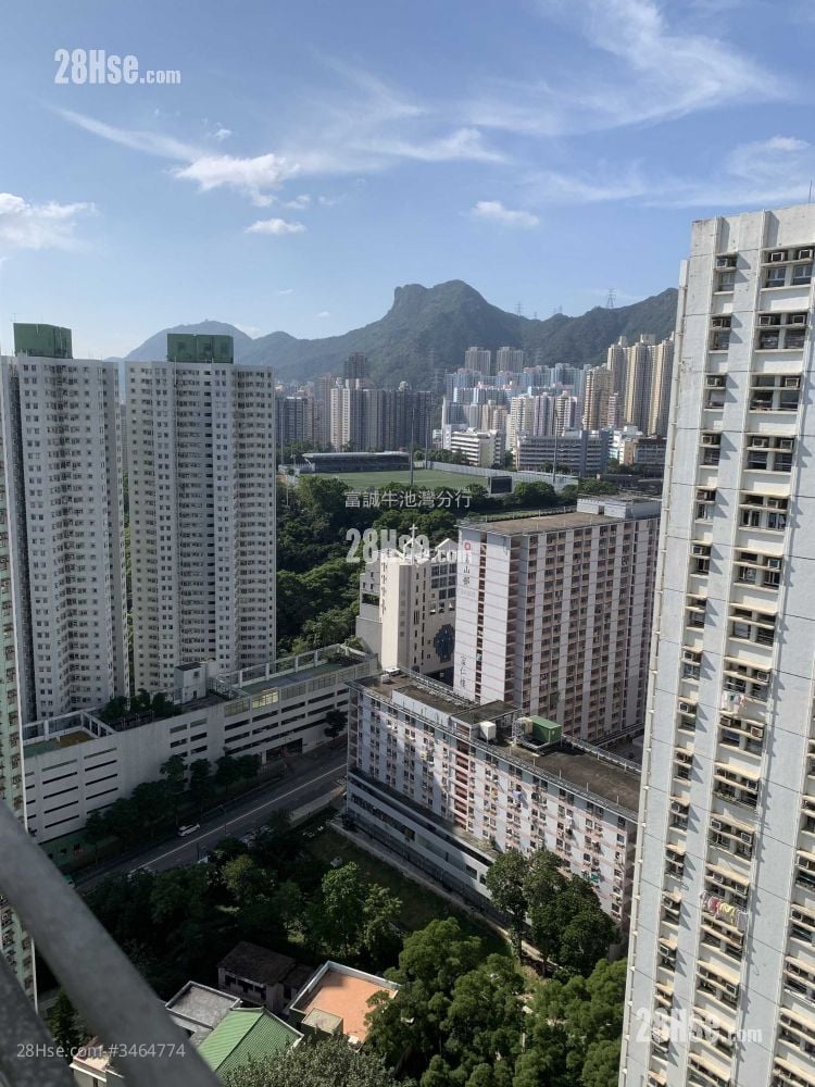 King Shan Court Sell 3 Bedrooms , 1 Bathroom 568 ft²