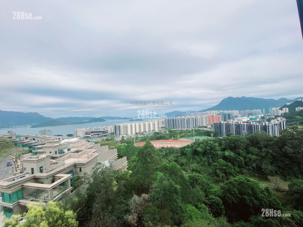 Deerhill Bay Sell 3 Bedrooms 1,415 ft²
