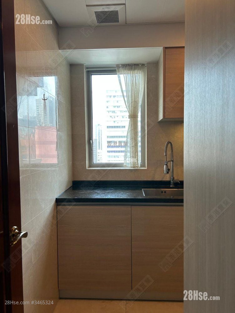 The Avenue Rental 2 Bedrooms , 1 Bathroom 586 ft²