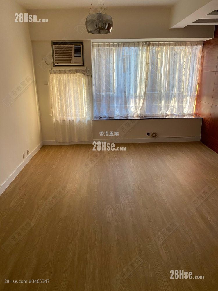 The Bonham Mansion Rental 1 Bedroom 431 ft²