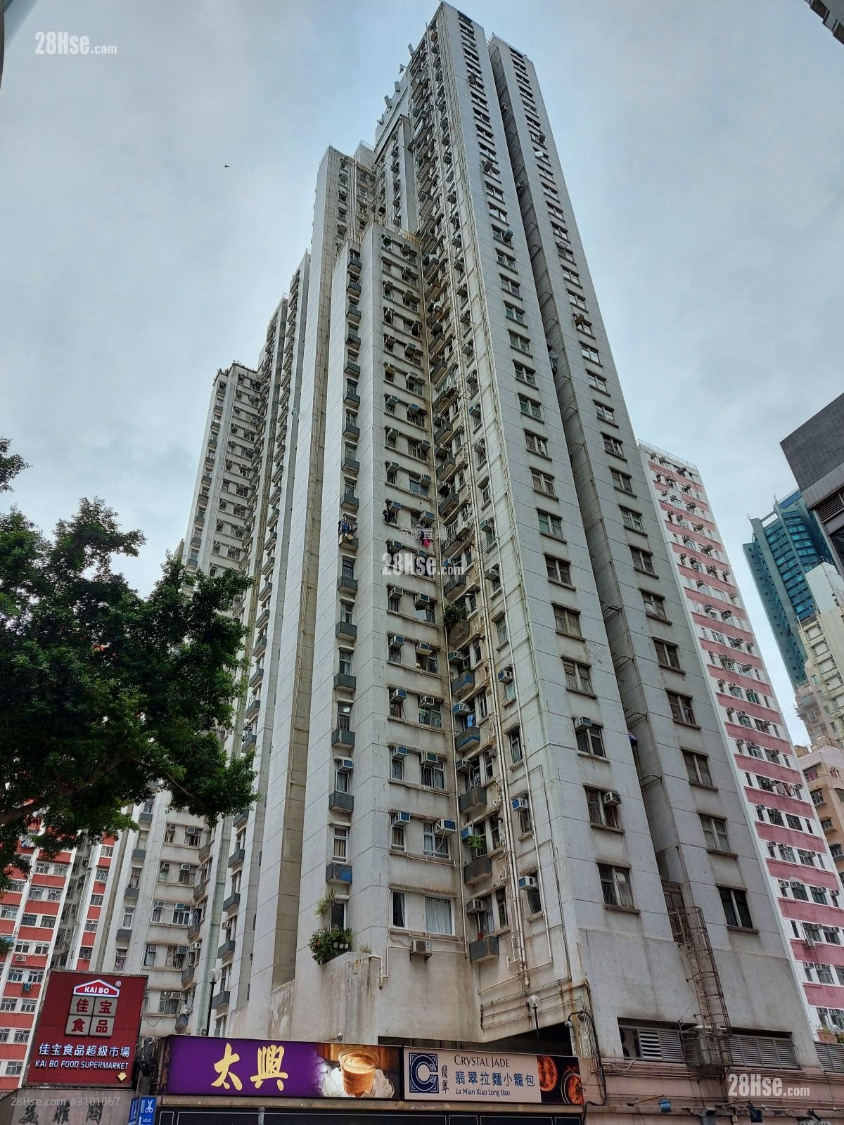 Smithfield Court Sell 2 Bedrooms , 1 Bathroom 372 ft²