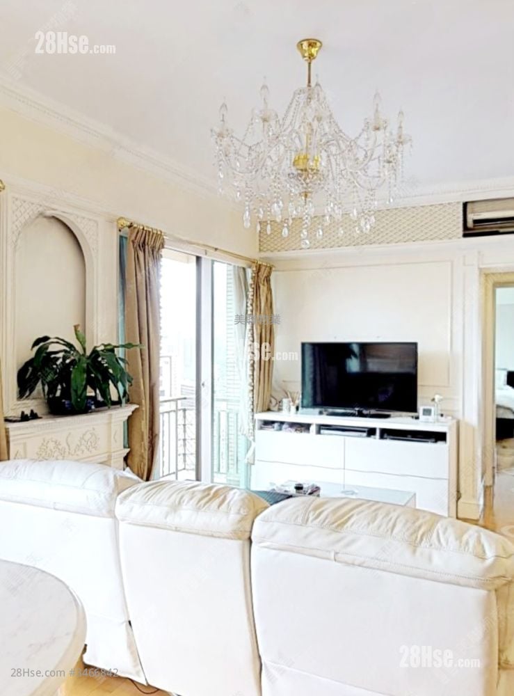 Padek Palace Sell 4 Bedrooms , 4 Bathrooms 1,248 ft²