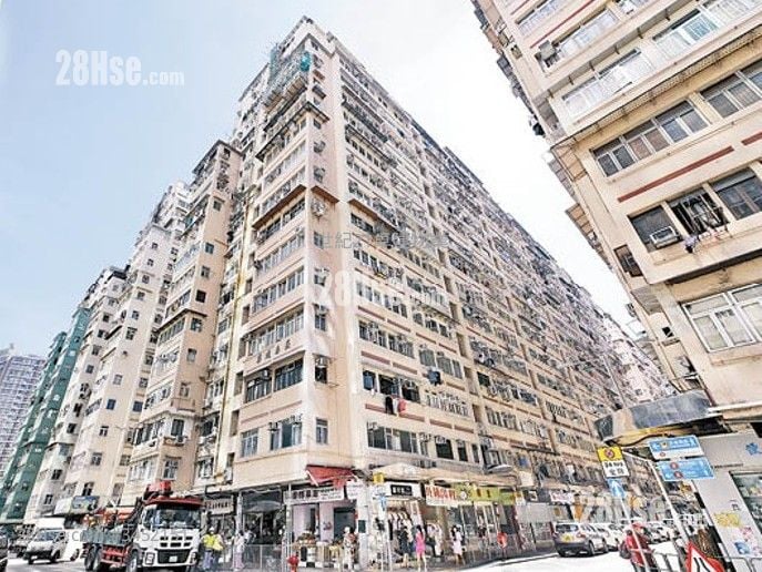 Man Wai Building Sell 2 Bedrooms , 1 Bathroom 395 ft²