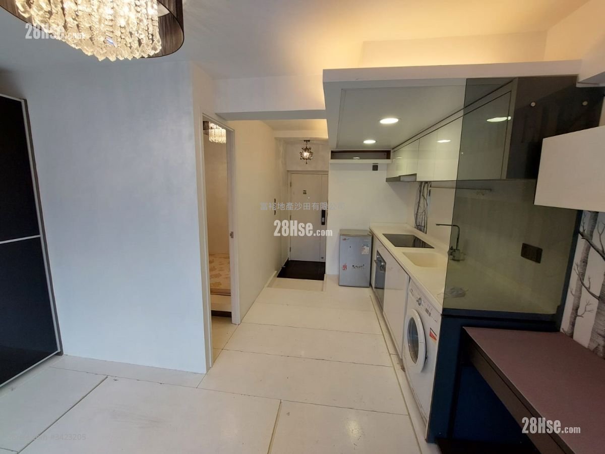 Golden Lion Garden Rental 1 Bedroom , 1 Bathroom 264 ft²