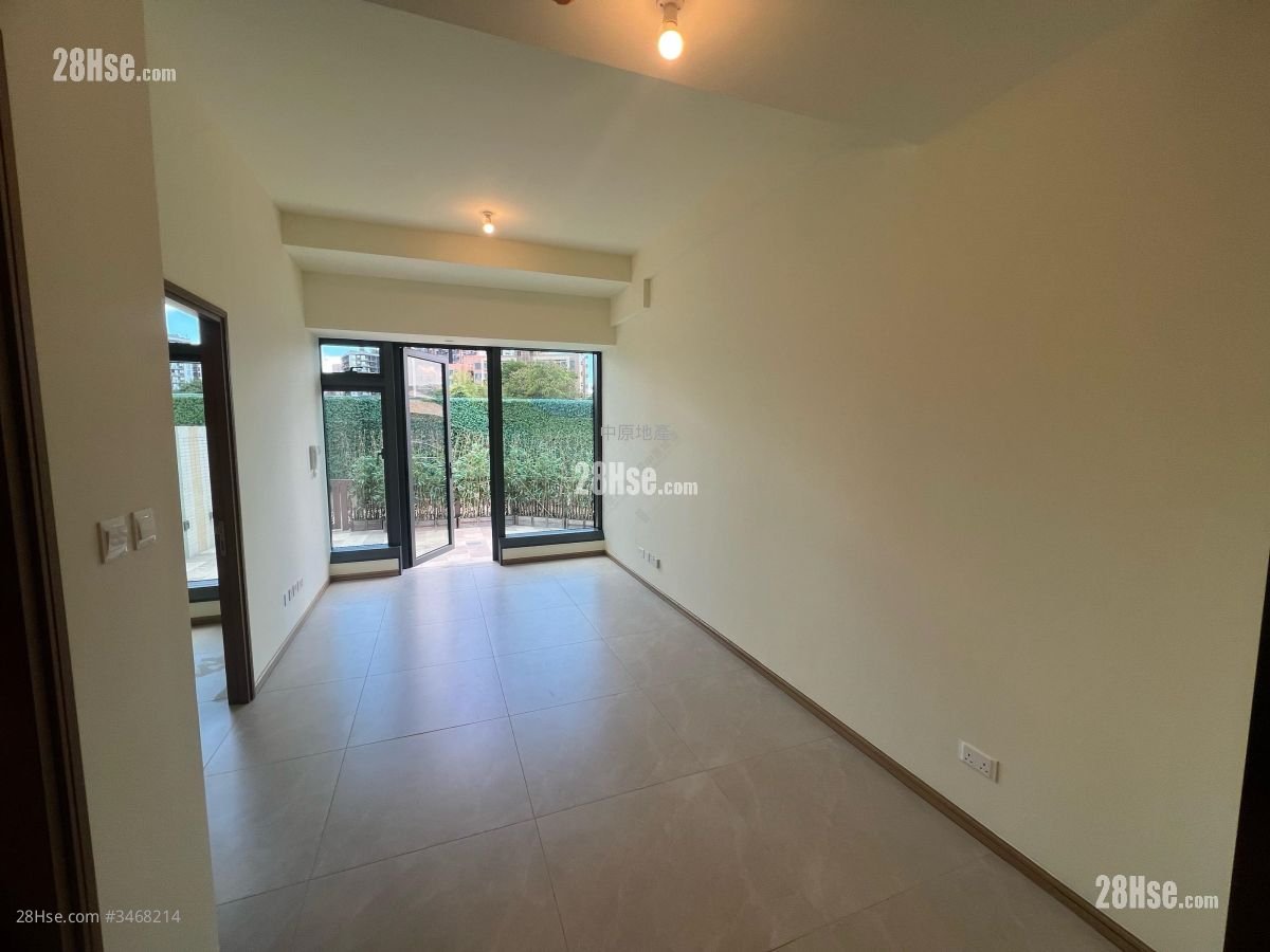 #Lyos Rental 789 ft²