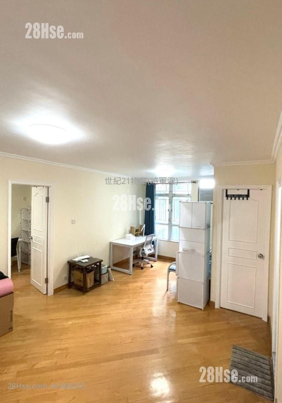 Yuk Ming Court Rental 541 ft²