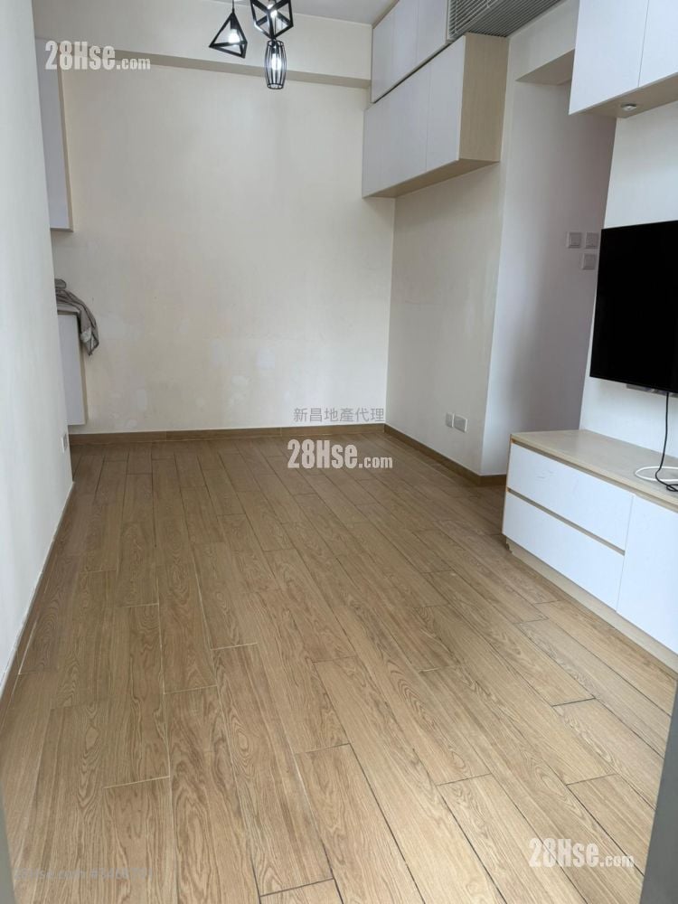Bedford 28 Rental 2 Bedrooms , 1 Bathroom 453 ft²