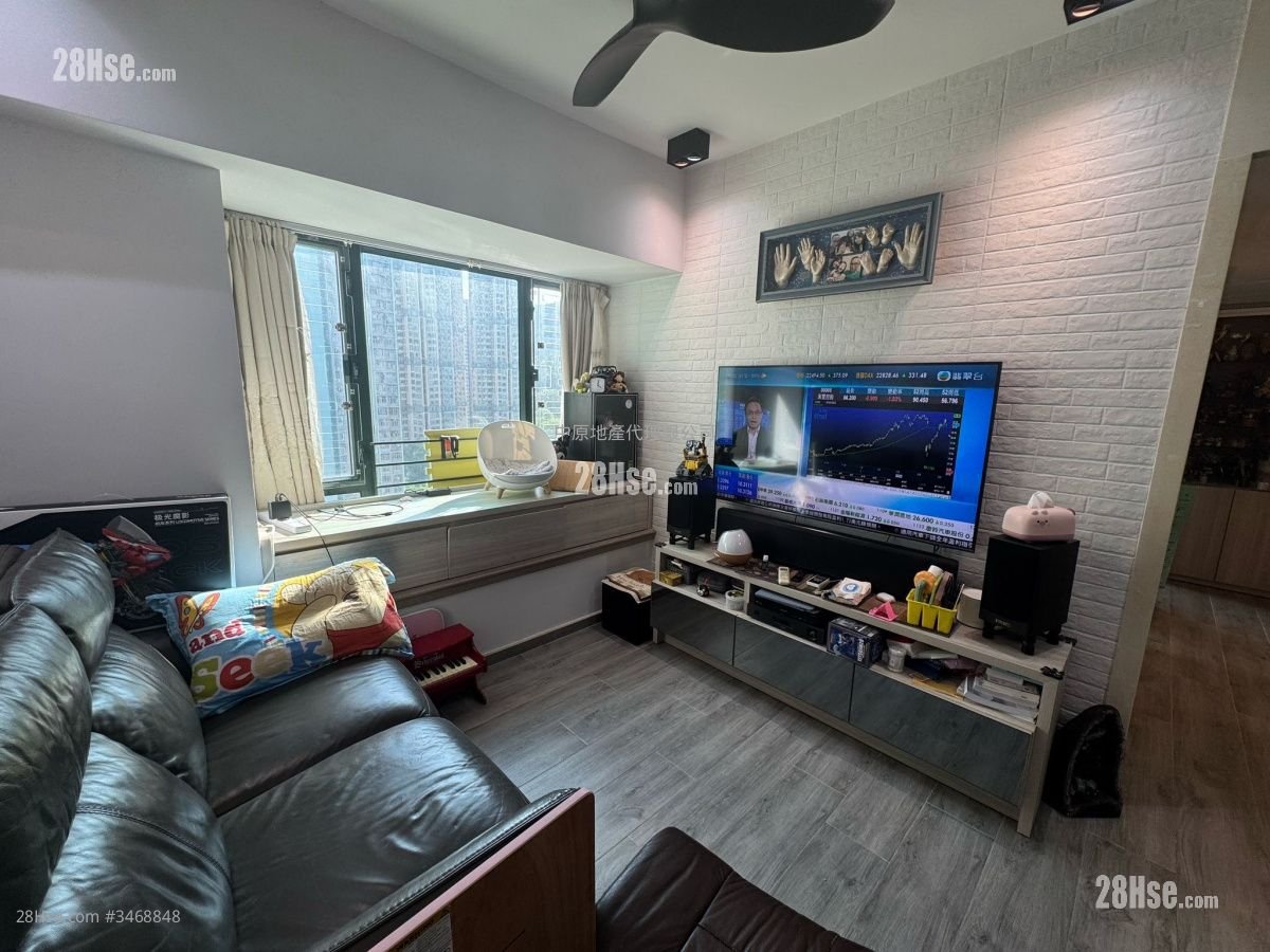 Dawning Views Sell 3 Bedrooms 574 ft²
