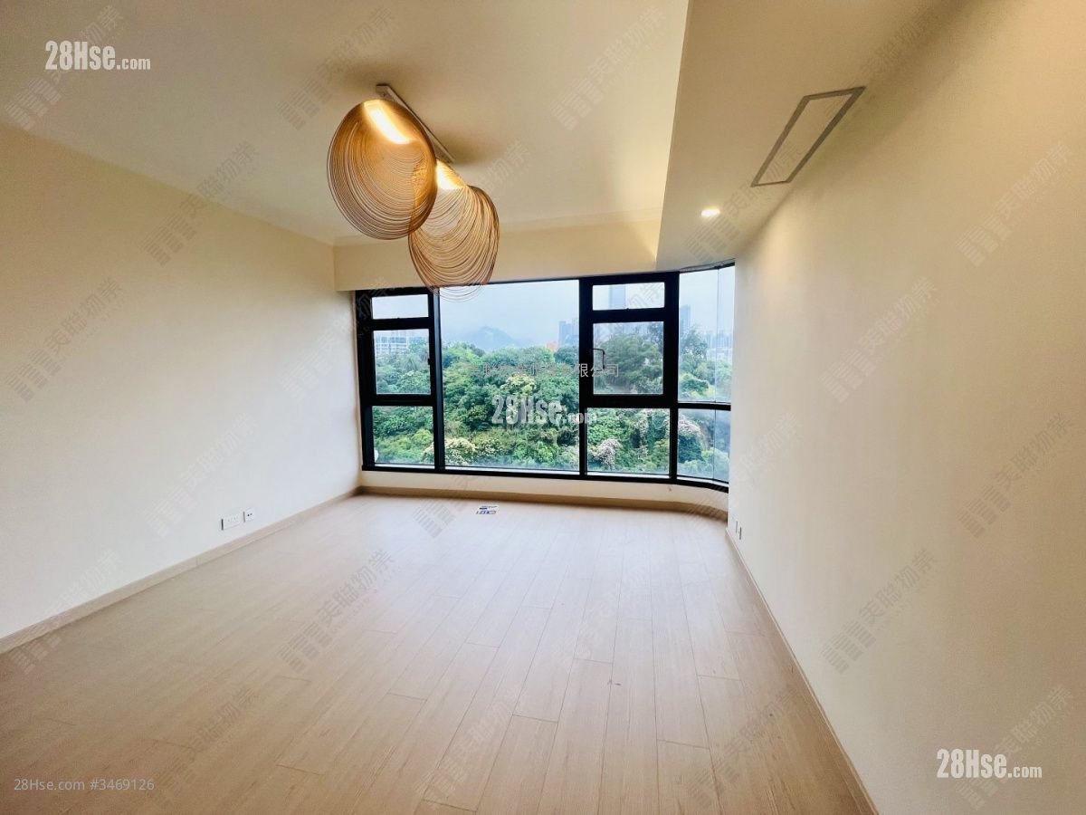 King's Park Hill Rental 3 Bedrooms , 2 Bathrooms 1,230 ft²