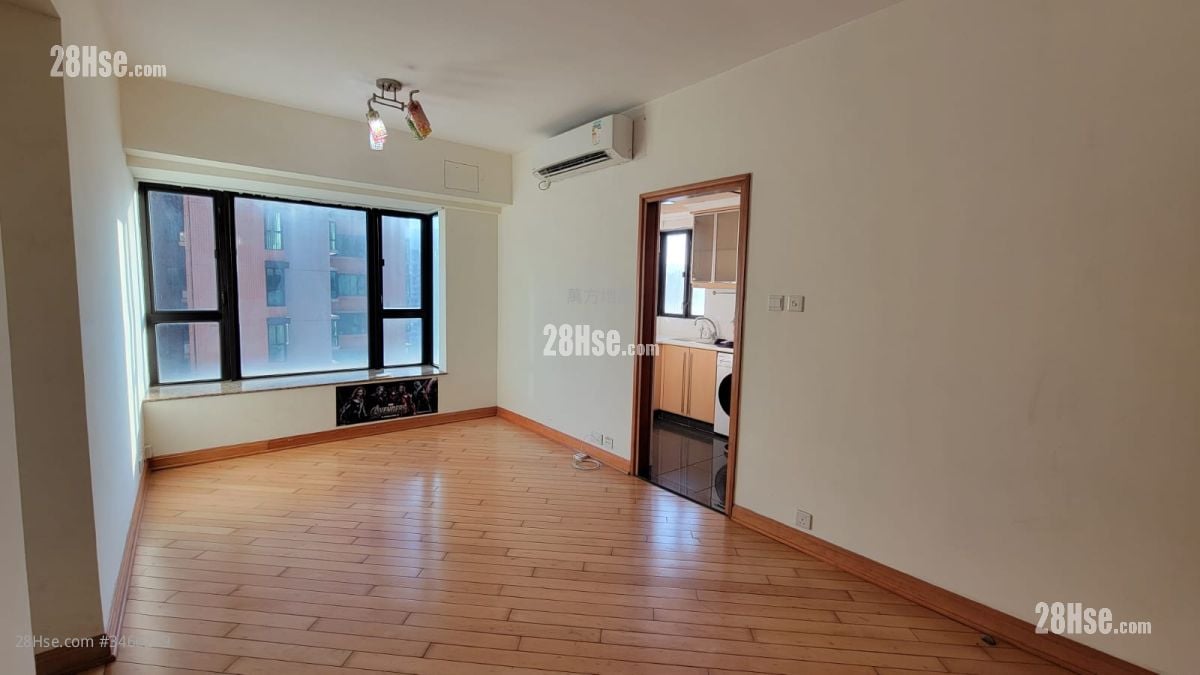 Castello Sell 2 Bedrooms , 1 Bathroom 556 ft²