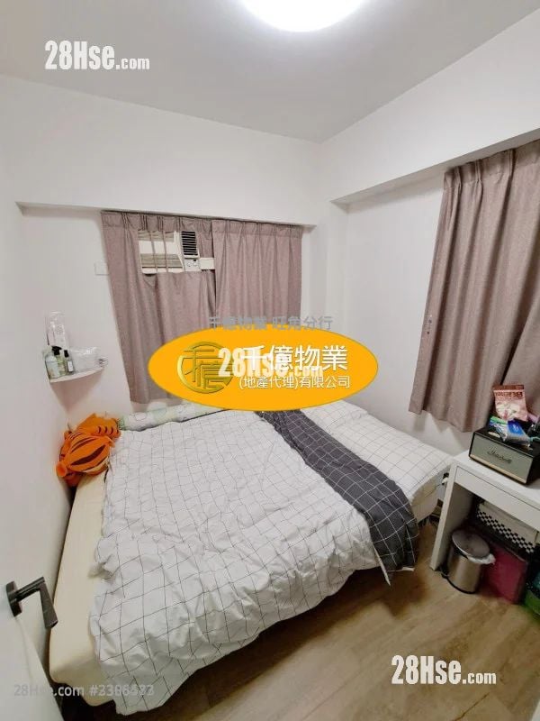 Tung Fat House Sell 2 Bedrooms 385 ft²