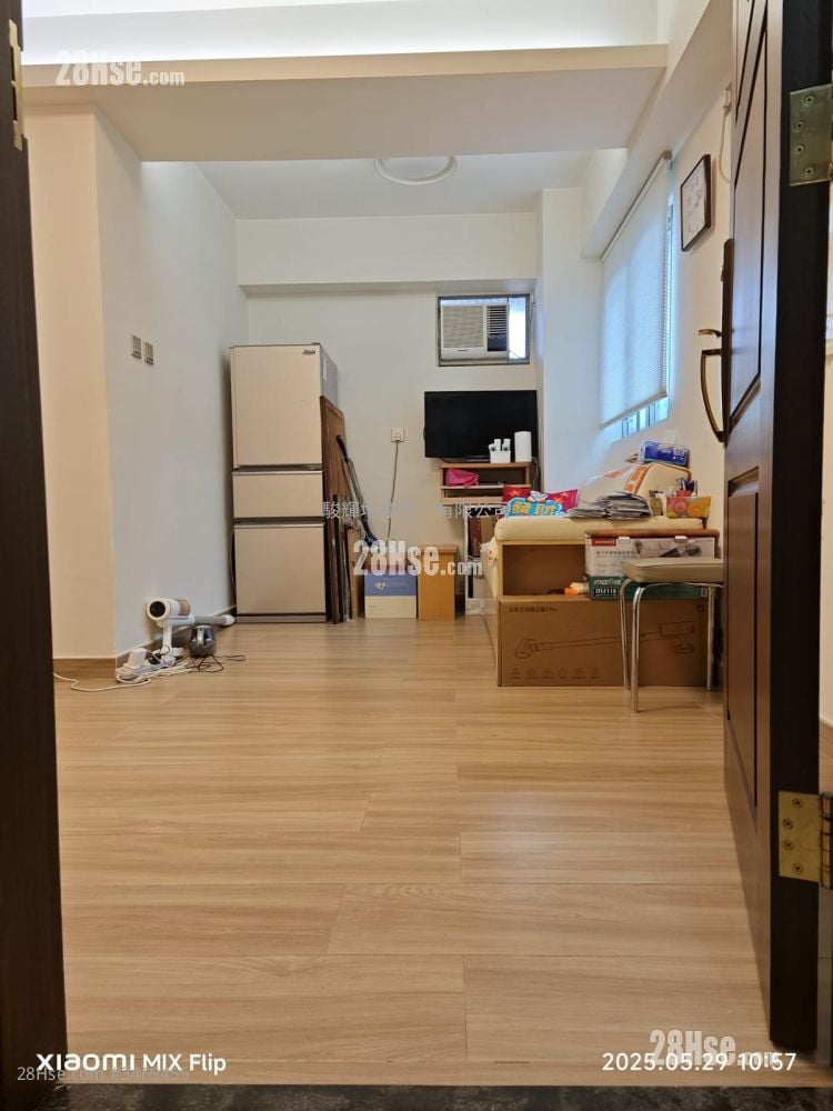 显发大厦 售盘 1 房 , 1 浴室 343 平方尺