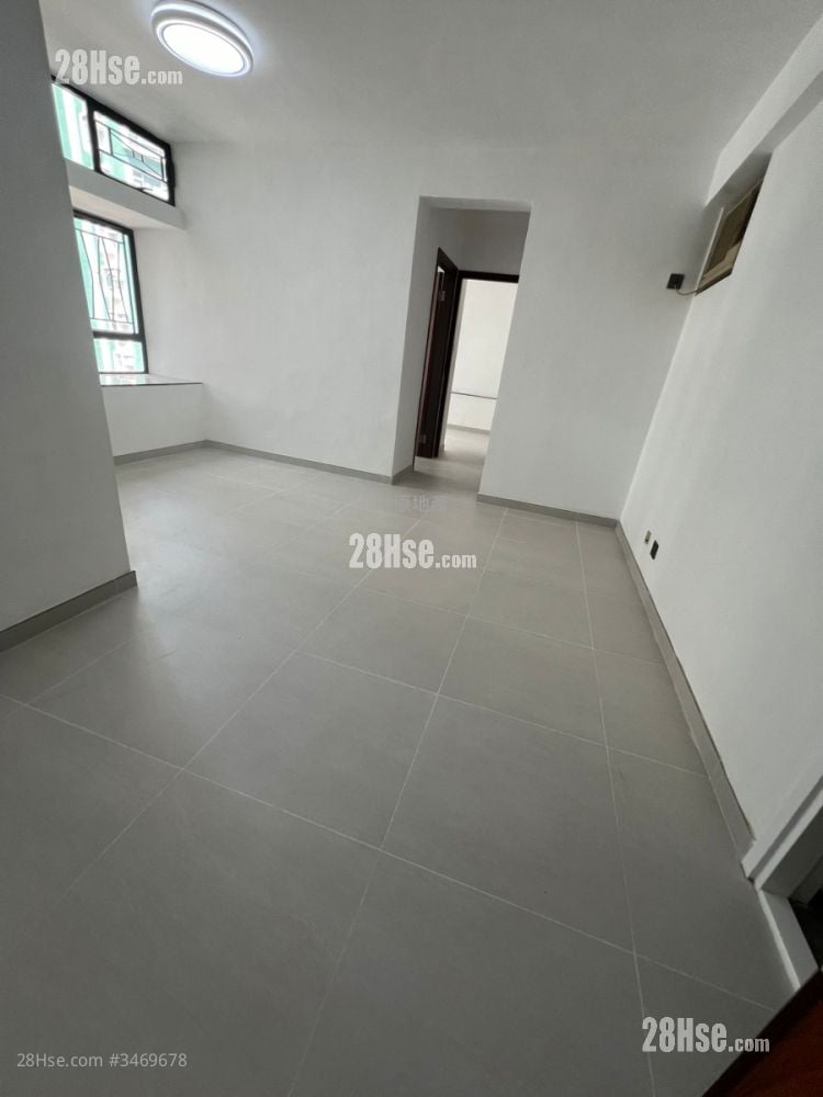 Tai Hing Gardens Sell 2 Bedrooms 447 ft²