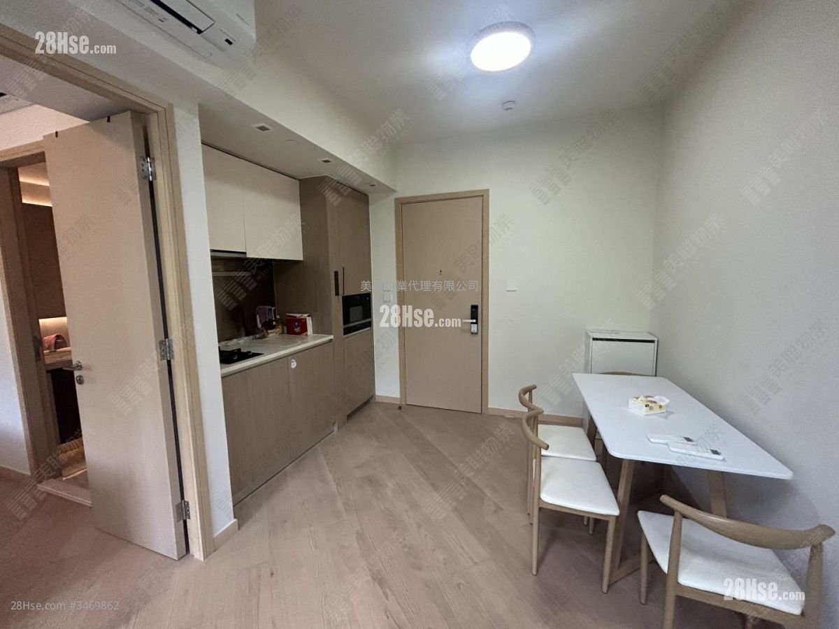 The Regent Rental 372 ft²
