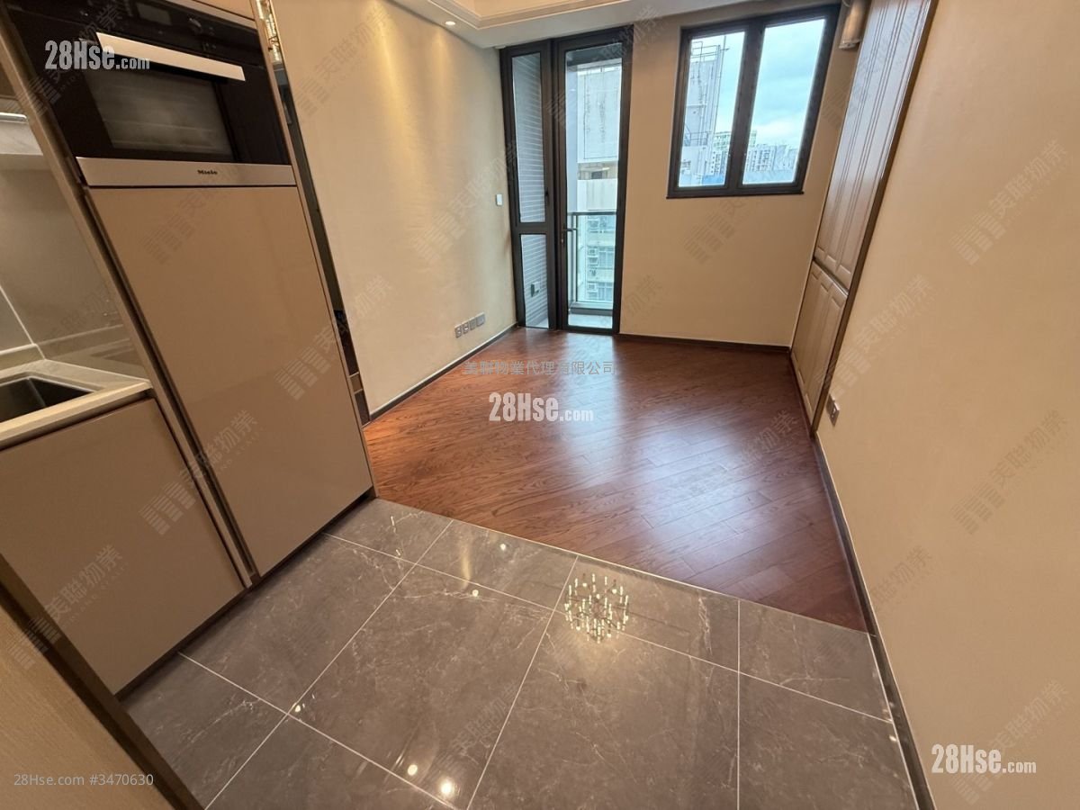 The Vertex Sell Studio , 1 Bathroom 238 ft²