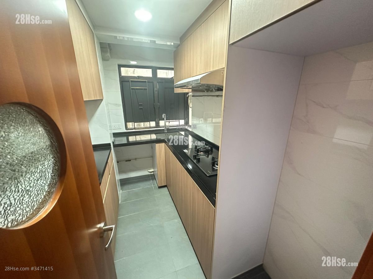 Shatin Plaza Rental 722 ft²