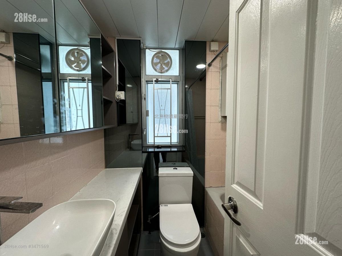 Nan Fung Sun Chuen Rental 2 Bedrooms , 1 Bathroom 391 ft²