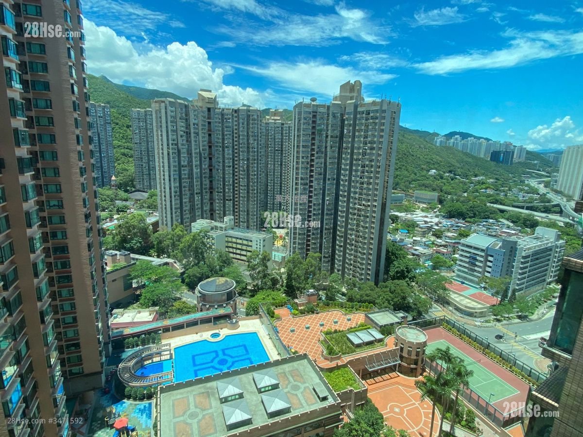 Castello Sell 2 Bedrooms , 1 Bathroom 547 ft²