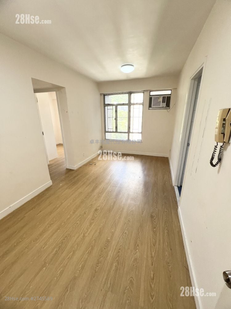 Aberdeen Centre Rental 2 Bedrooms , 1 Bathroom 448 ft²