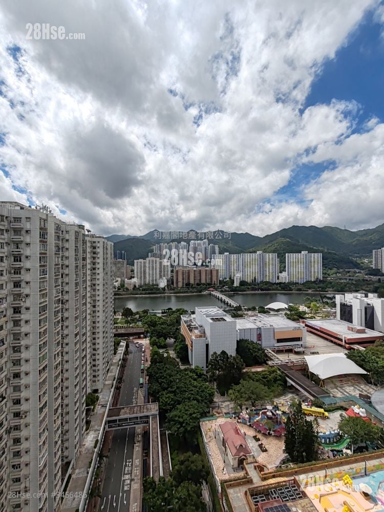 Shatin Plaza Sell 3 Bedrooms , 2 Bathrooms 836 ft²