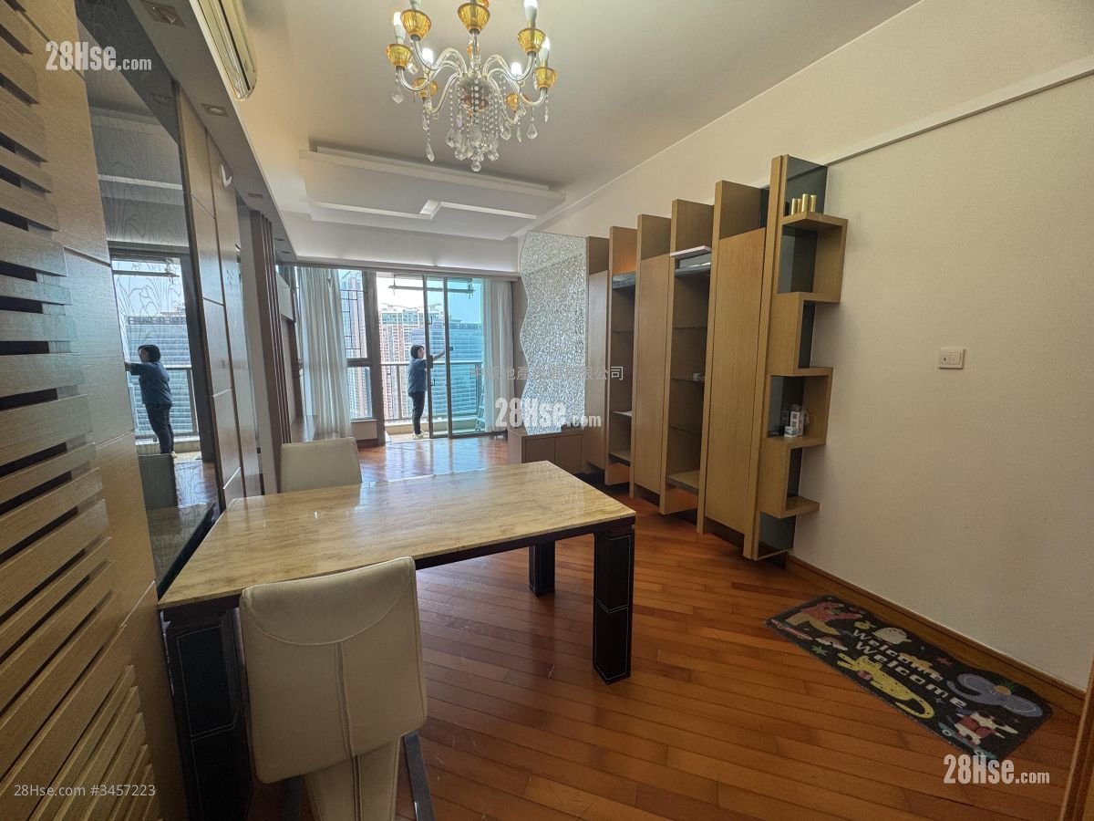 Vision City Rental 4 Bedrooms , 2 Bathrooms 739 ft²