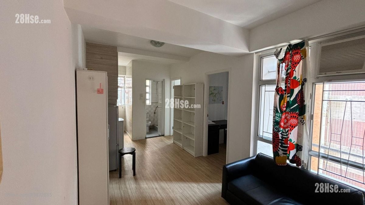 Gar Fook Court Rental 2 Bedrooms , 1 Bathroom 354 ft²