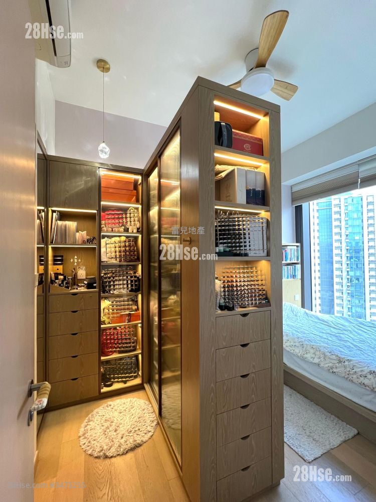 Crescent Green Rental 967 ft²