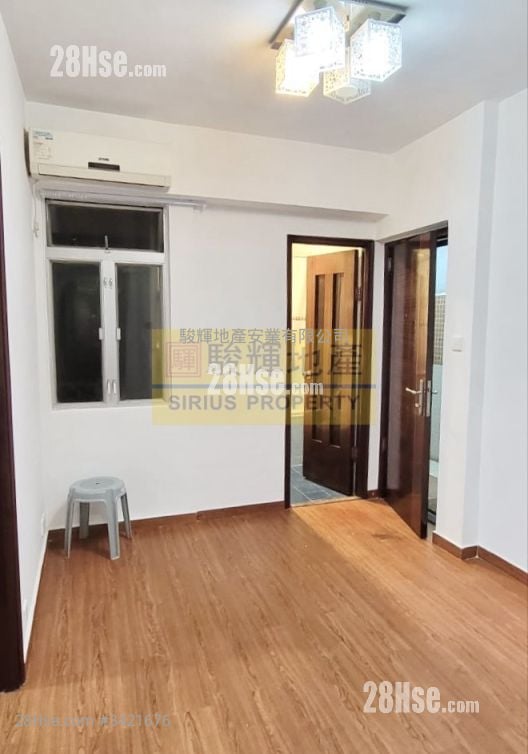 Wah Fai Mansion Sell 2 Bedrooms , 1 Bathroom 308 ft²