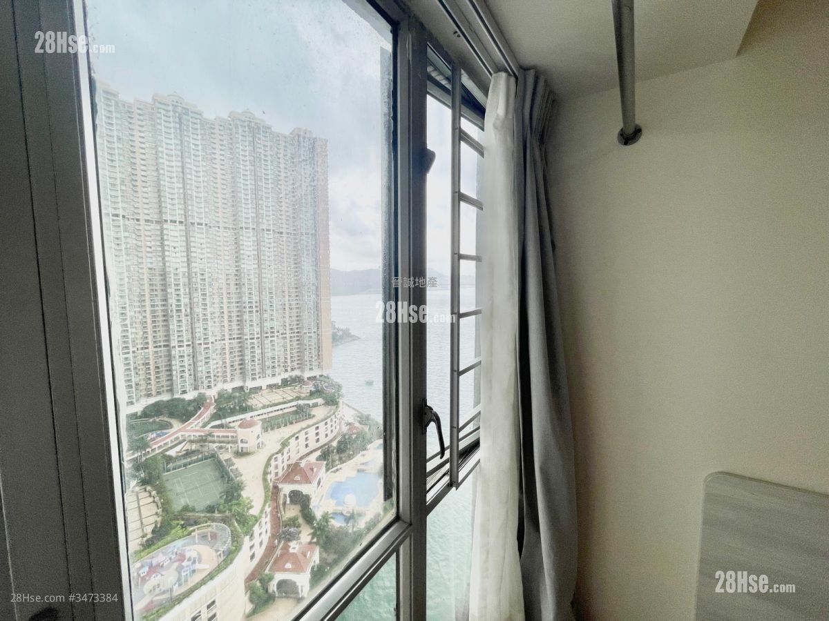 Lido Garden Rental 3 Bedrooms , 1 Bathroom 570 ft²